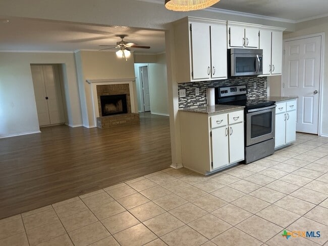 Building Photo - 3905 Kevin Shaw Dr