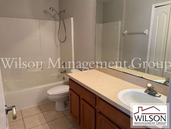 Building Photo - 4944 Waterside Pointe Cir