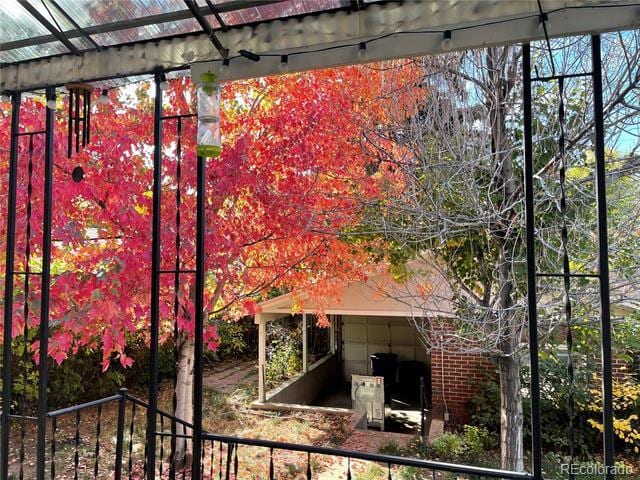 Building Photo - 1143 S Corona St