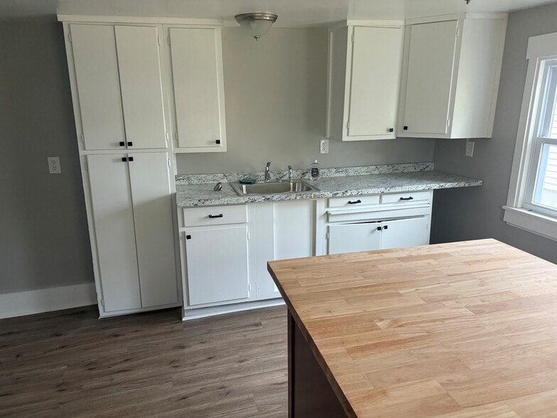 kitchen1 - 9 East Ave