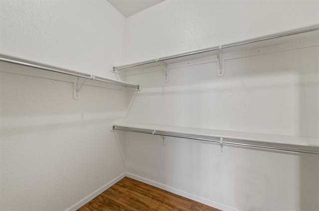 Building Photo - 10844 Middleglen Rd