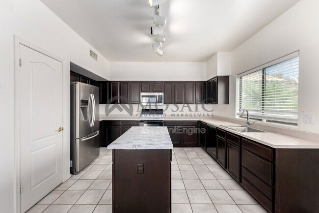 Building Photo - 3761 S Waterfront Dr