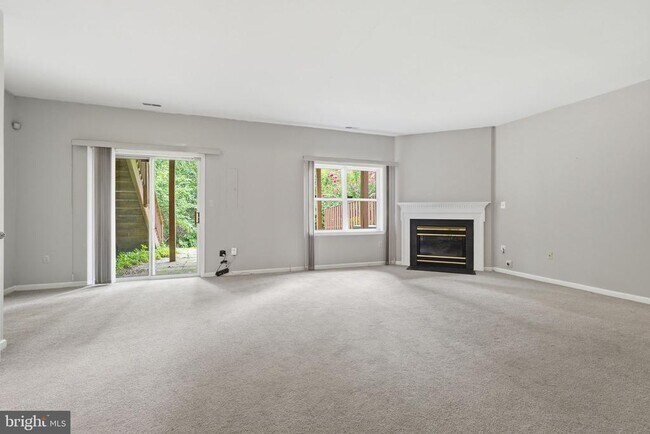 Building Photo - 13222 Goose Pond Ln