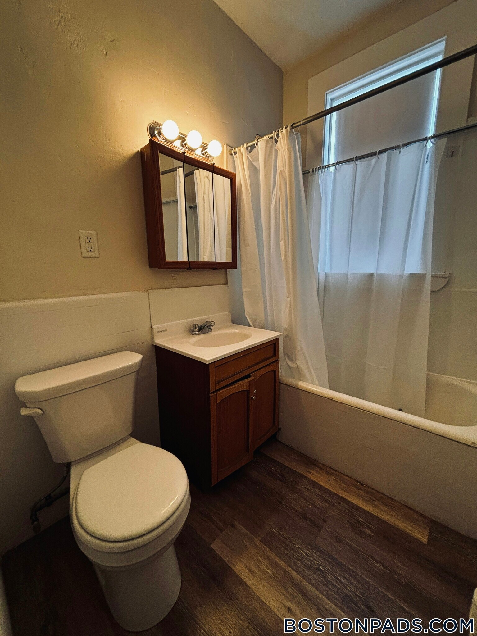 Building Photo - 1687 Commonwealth Ave