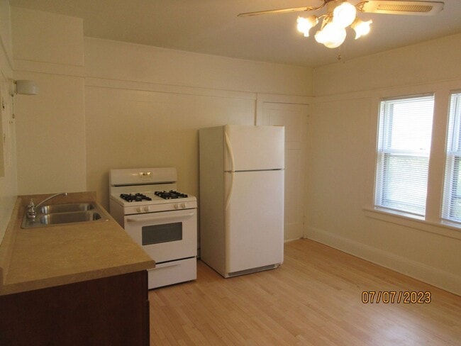Building Photo - 3455 N Fratney St