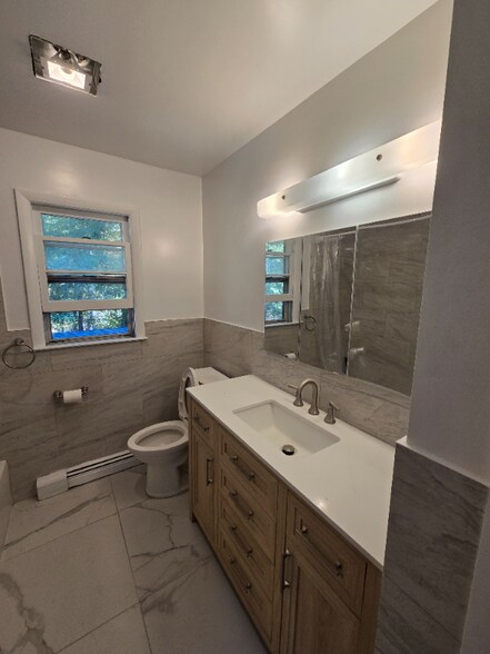 Building Photo - 26 Woodland Cir