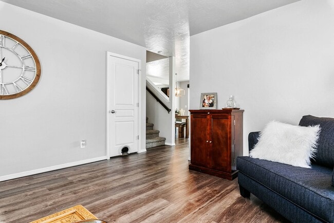 Building Photo - 4bd/2.5ba Home Near the Marketplace Nampa ...