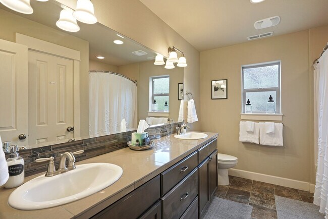 Building Photo - 60999 SE Geary Dr