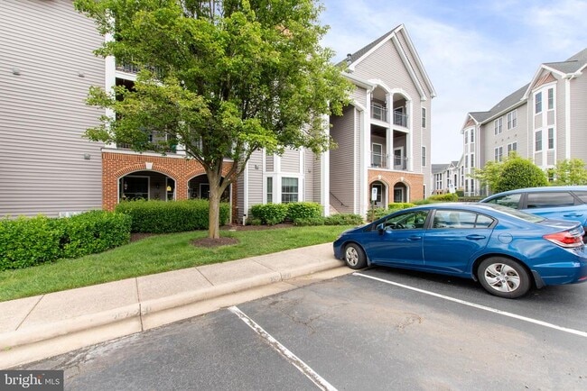 Building Photo - 46608 Drysdale Terrace