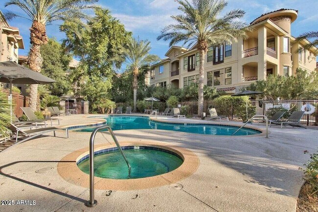 Building Photo - 7291 N SCOTTSDALE Rd
