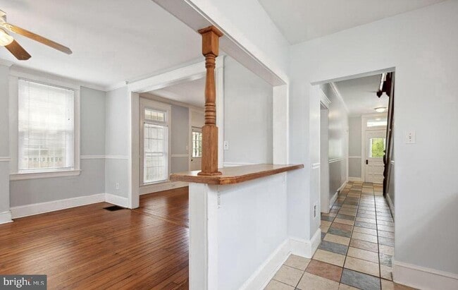 Building Photo - 6011 Falls Rd