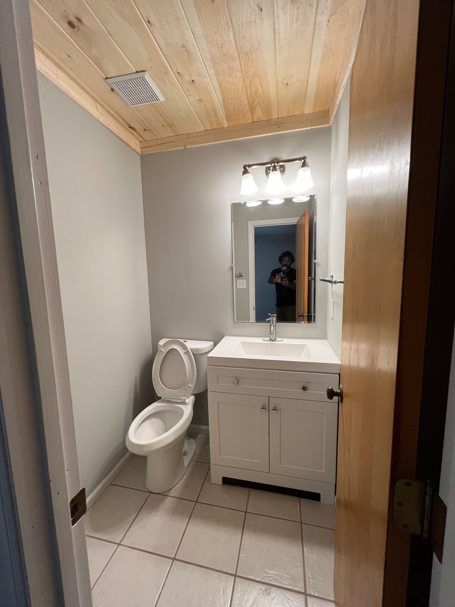 Half Bath - 116 Lookout Dr