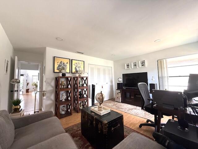 Building Photo - 665 Hollows Cir