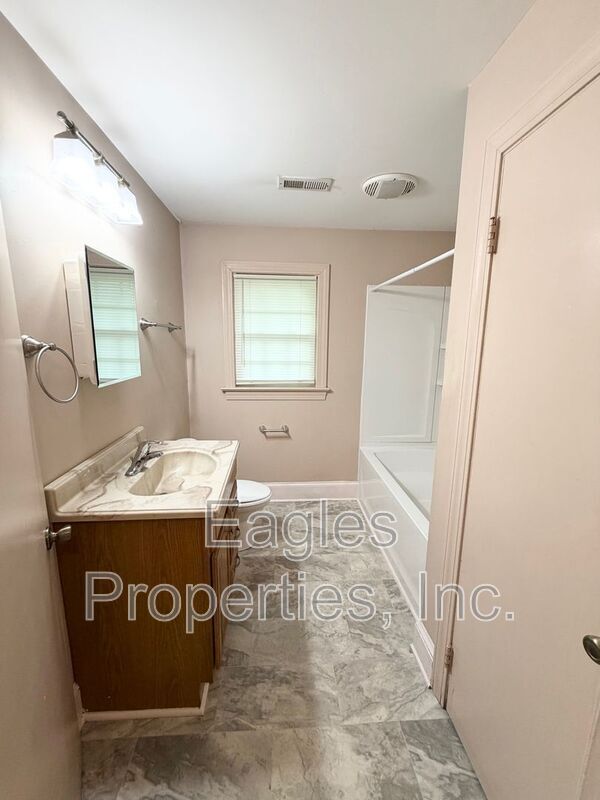 Building Photo - 1509 NC-91