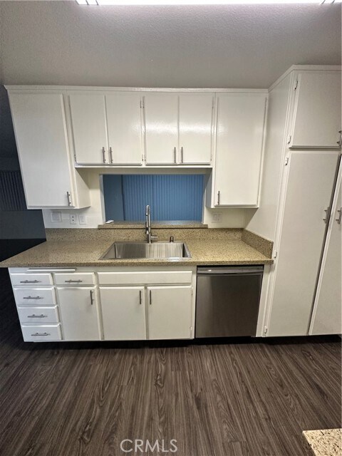 Building Photo - 18225 Kingsdale Ave