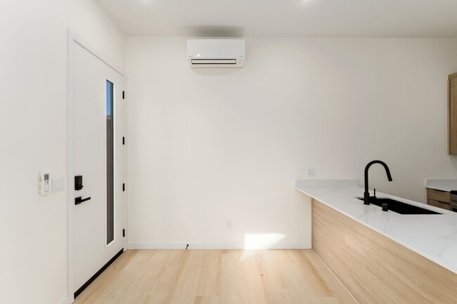 Building Photo - Private yard, Luxurious New Build, Laundry and MORE