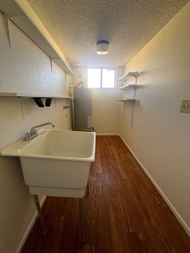 Building Photo - 4207 Calle Barona