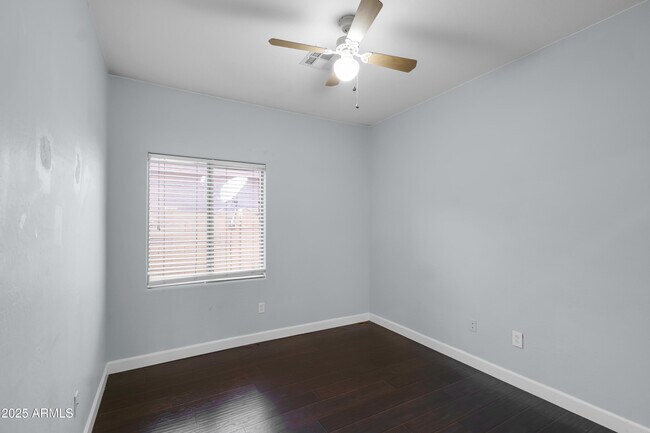 Building Photo - 2057 E Riviera Dr