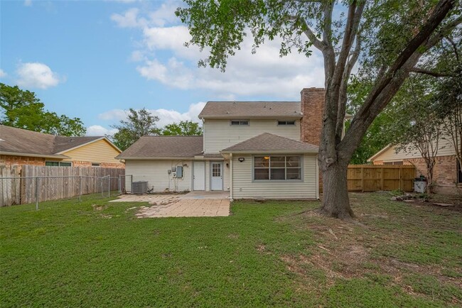 Building Photo - 11926 Osage Park Dr