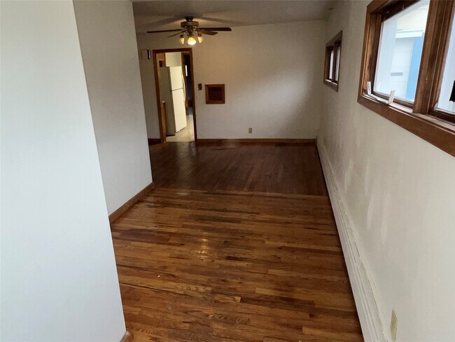 Building Photo - 4 Erie St