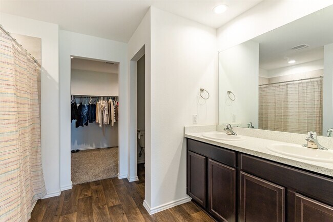 Building Photo - 5134 Jasmine Dawn Dr