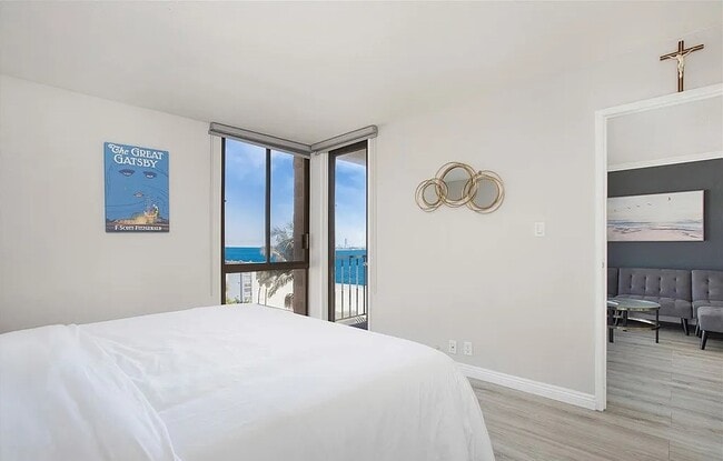 Building Photo - Condo for Rent with View