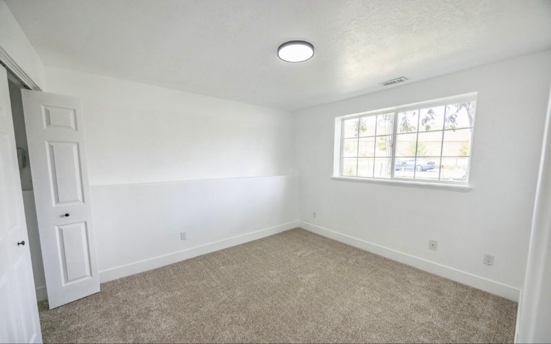 Building Photo - 457 S 100 E St