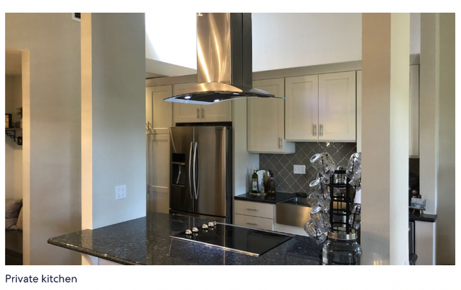 Building Photo - 3319 La Mesa Dr