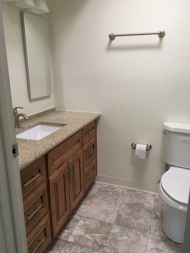 #2 Bathroom+Skylight - 2491 S Barrington Ave