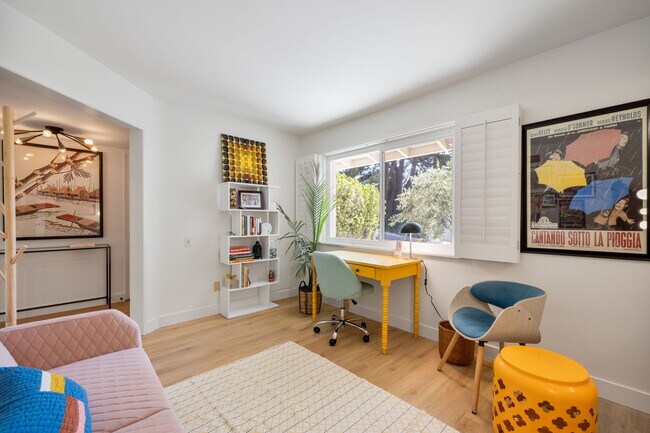 Office - 11411 Dona Pegita Dr