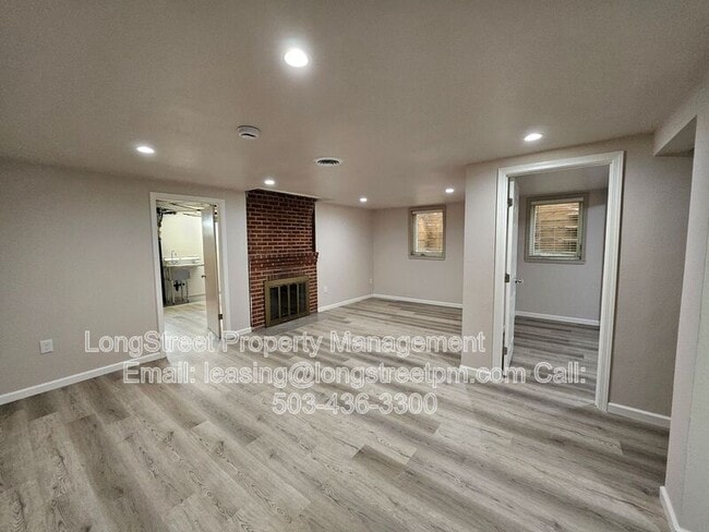 Building Photo - 8010 NE Prescott St