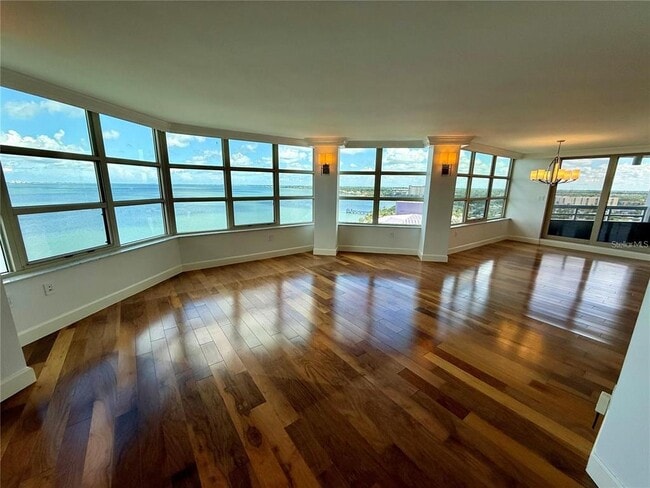 Building Photo - 988 Blvd of the Arts