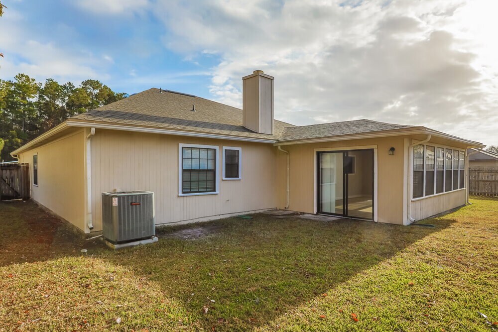 Building Photo - 2977 Tuscarora Tr