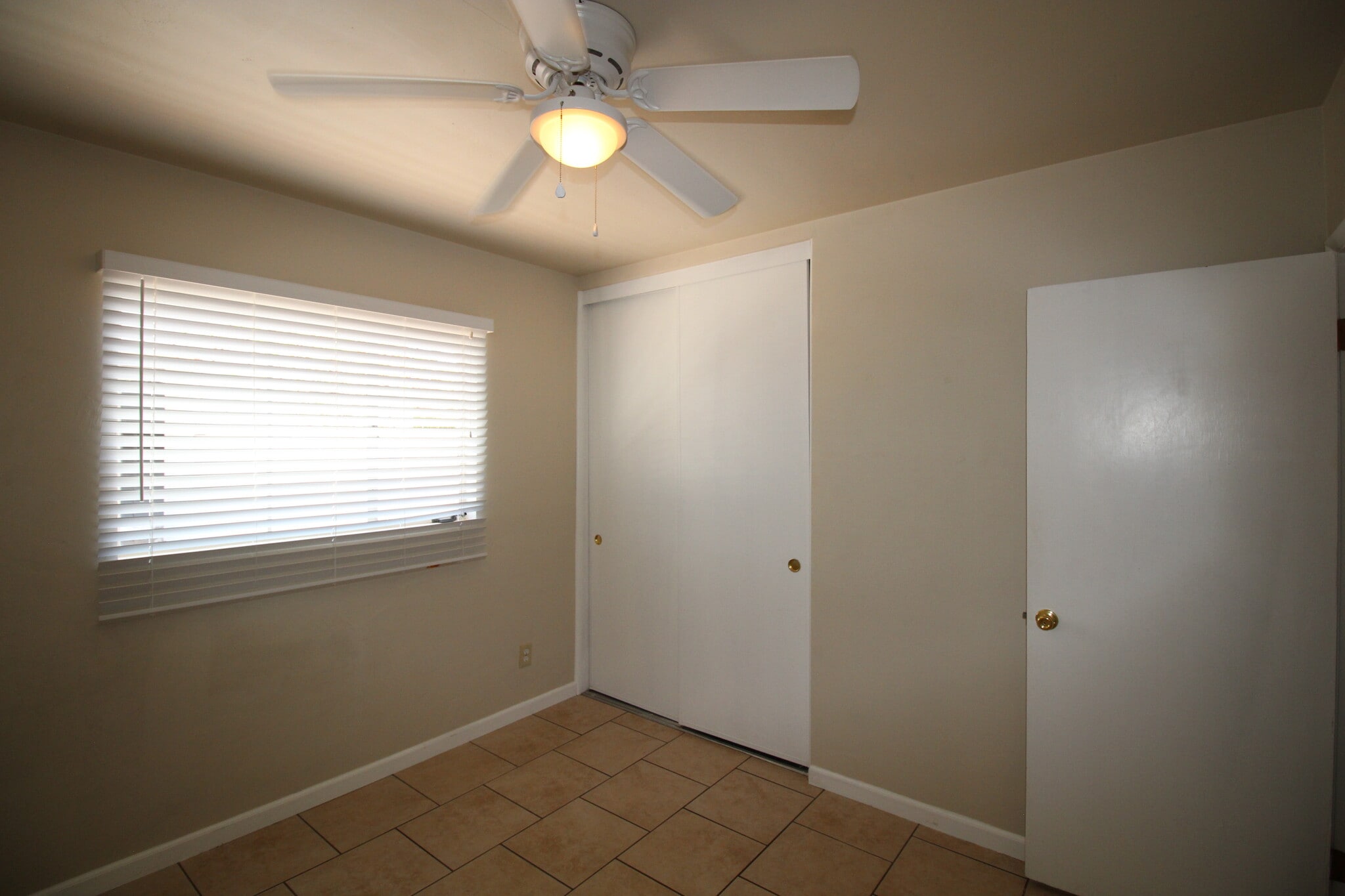 Middle Bedroom - 1427 W 7th St