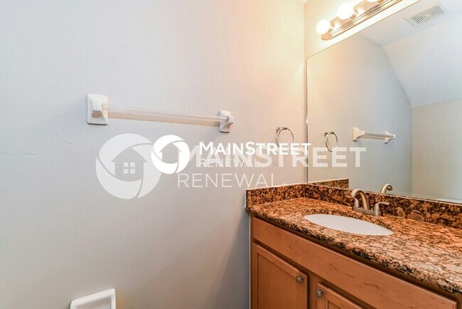 Building Photo - 3 Bedroom Pet-Friendly Home in Fort Myers, FL with Main Street Renewal