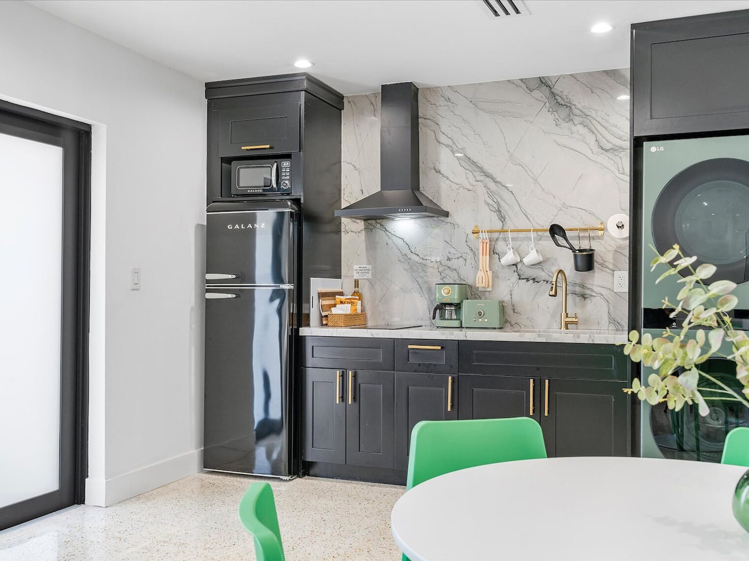 Building Photo - 258 NW 57th St