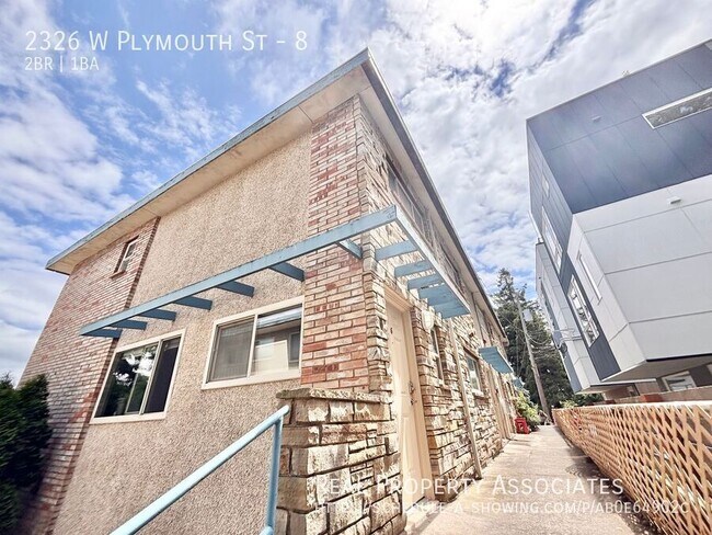Primary Photo - 2326 W Plymouth St