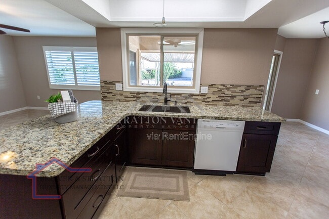 Building Photo - 18414 N 129th Ave