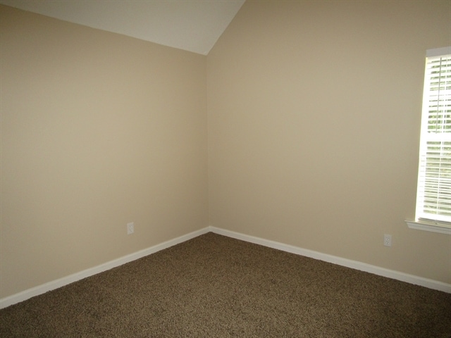 Building Photo - 204 Carrie Dr