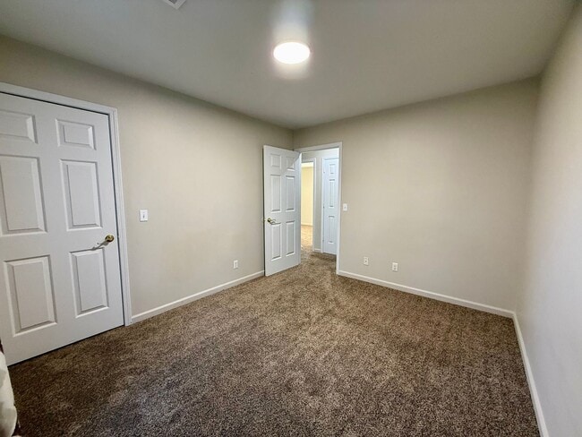 Building Photo - 3 Bedroom/2 Bathroom Home in Paragould AR - $1,225/month