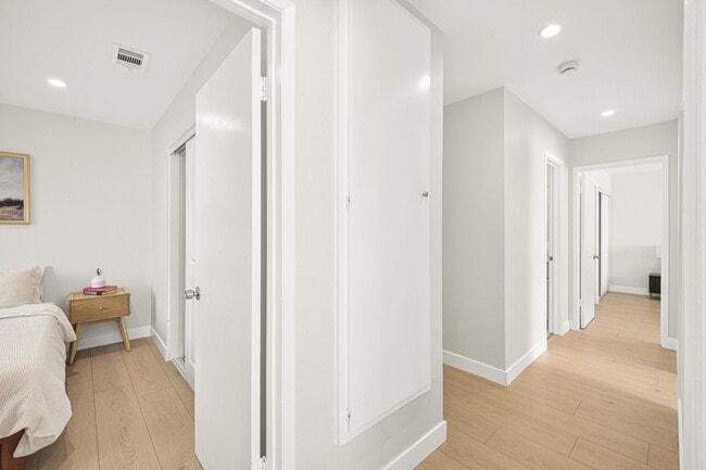 Building Photo - 4141 E Addington Cir