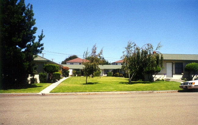 Alternative View 3 - 403-409 W Hickory Ave