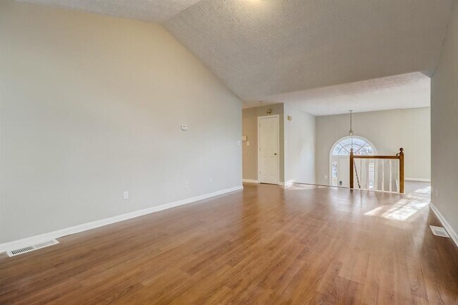 Building Photo - 715 Durham Ridge Dr NW
