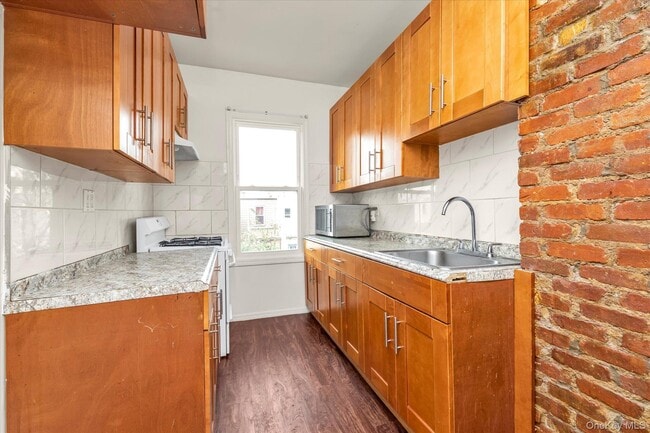 Building Photo - 91-28 89th St
