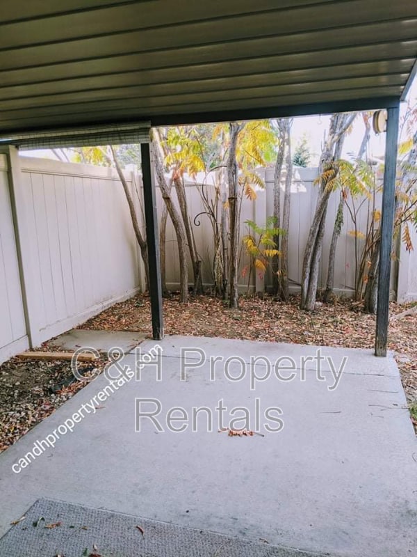 Building Photo - 1507 Elaine St