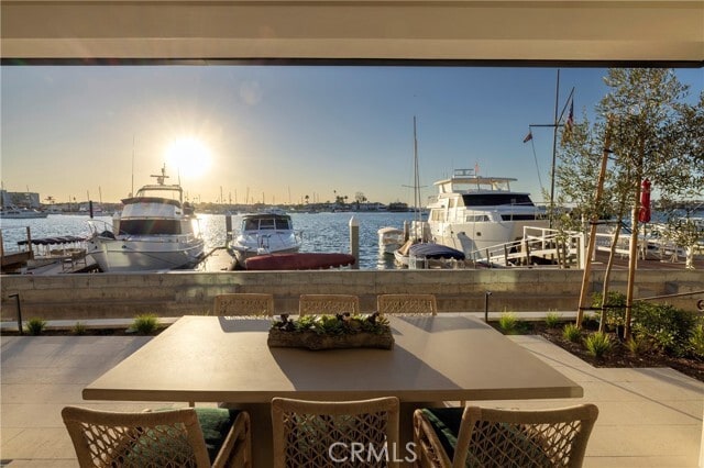 Building Photo - 130 S Bay Front