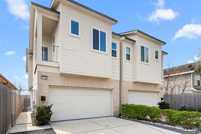 Building Photo - 4618 Nichols St