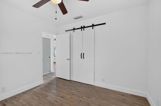 Building Photo - 540 NE 61st St