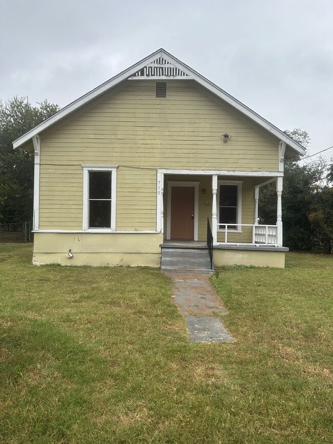 Primary Photo - SECTION 8