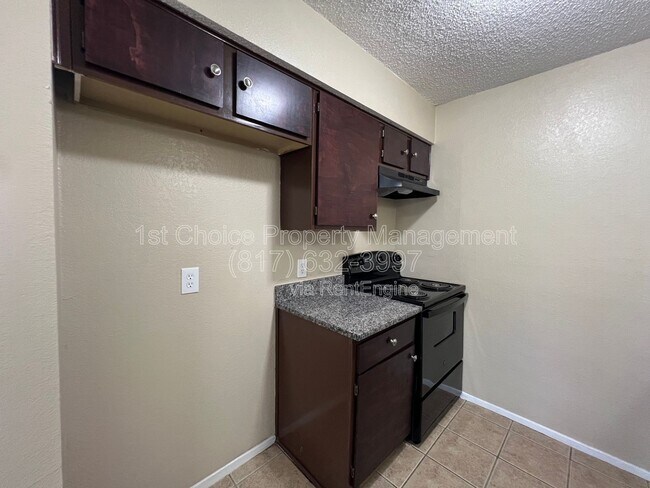 Building Photo - 7041 Crosstimbers Ln